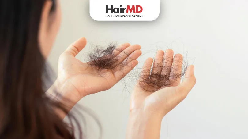 क्या-बालों-का-झड़ना-एक-Health-Warning-है hair loss health warning